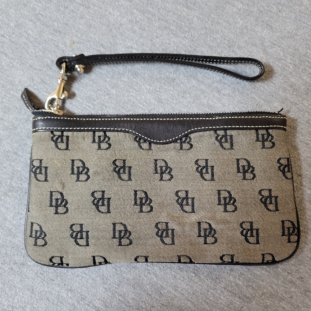 Dooney & Bourke Wristlet